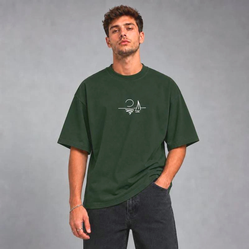 تیشرت مردانه سبز فرمی طرح قایق پارچه دورس دو نخ